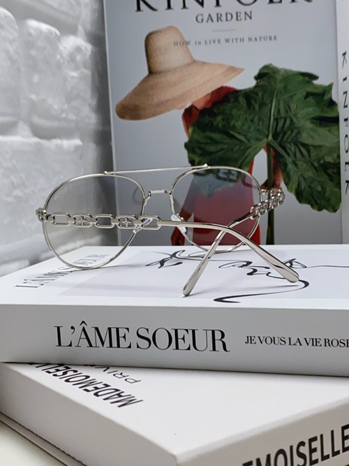 ルイヴィトンサングラス側面デザイン